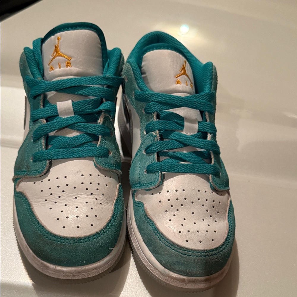 Good Condition Jordans - Teal and White Sneakers